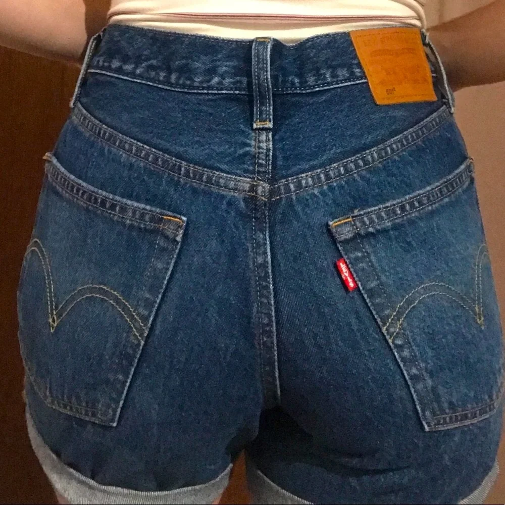 NWOT Levi’s 501 Long Denim Shorts